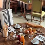 Alojamento de Acomodação e Pequeno-almoço La Maison Coloniale Privatives De Prestige 4*
