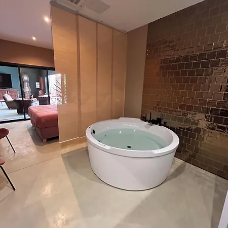 La Maison Coloniale Privatives De Prestige Bed & Breakfast