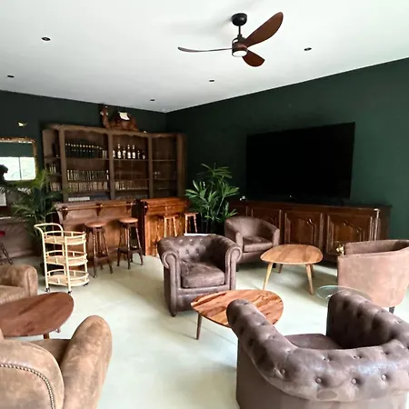 住宿加早餐酒店 La Maison Coloniale Privatives De Prestige 托雷伊
