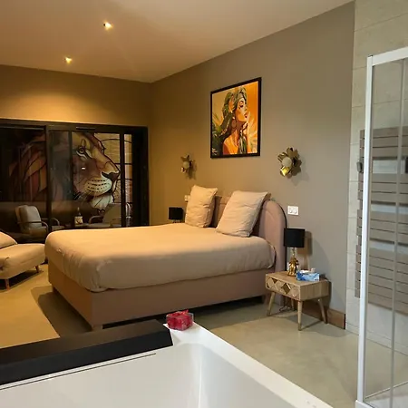 La Maison Coloniale Privatives De Prestige Bed & Breakfast 4*