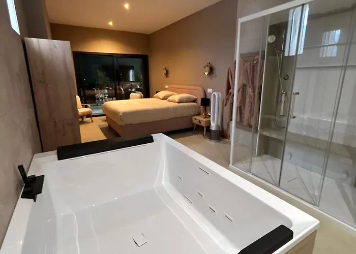 La Maison Coloniale Privatives De Prestige 4* Торрей